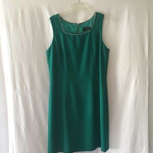 CDC       GREEN COCKTAIL DRESS  SIZE 10